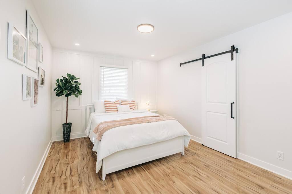 Beautiful Luxury Home Freshly Renovated With Big Yard, Seating & Grill Pad Cottage Grove Exterior photo